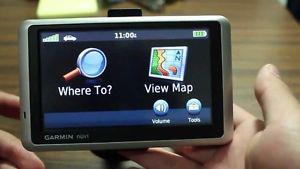 Garmin nuvi  with mount and charger