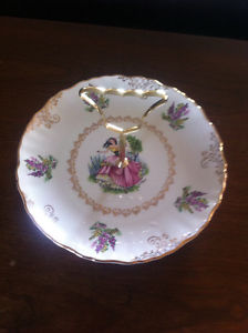 Like New Serving Plate