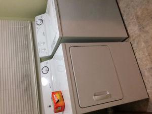 Moffat washer and dryer set