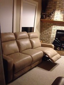 New palliser genuine leather power recline sofa