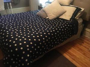 Queen size bed for sale