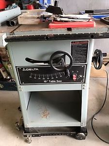 Table Saw 10" Delta
