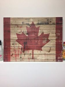Wooden Canadian flag decor