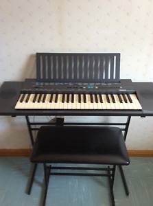 Yahama keyboard with seat