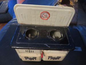 vintage tin toy stove / oven