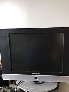 15" LCD Flatscreen TV