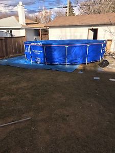 18 foot round pool