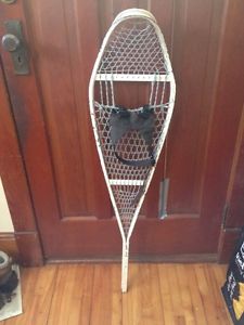 ARMY ISSUE SNOWSHOES - Used