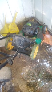 Briggs and strattion mower with bag