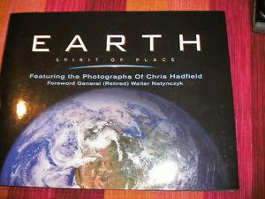 Chris Hadfield - Earth