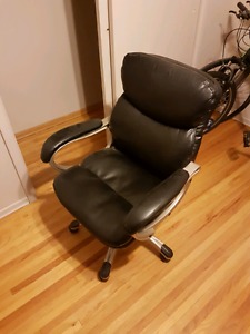 Computer chair