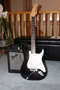 Fender Electric Guitar & Mustang one Amp