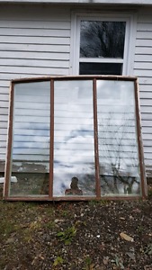 Free bay window