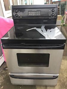 Free smashed top (2 elements work) and oven needs cleaning