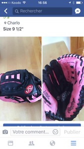 Girl softball glove