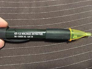 Green lee voltage detector
