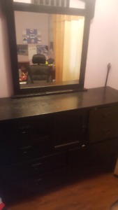 Huge dresser(lots of drawers) with mirror