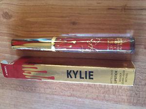 Kylie matte liquid lipstick CANDY K