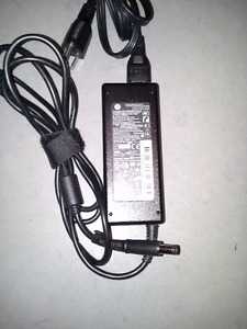 Laptop Power Adapter - HP (pick up downtown)