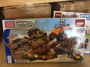 Lego-like "Jeep" building kits