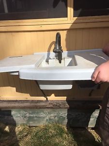 Outdoor sink
