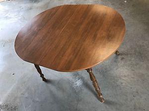 Oval table with leaf