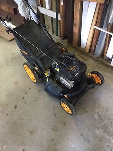 Poulan Pro 725 Series Lawnmower *doesn't run, for parts*