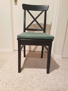 Set of 6 Ikea chairs
