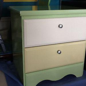 Single bedside table - shades of green