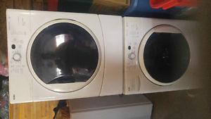 Stackable kenmore HE washer/dryer
