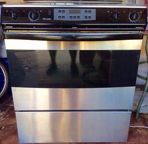 Thermador electric range, 30" with down draft Fan, stainless