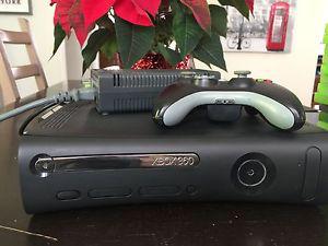 XBOX 360 in mint condition with lots of games