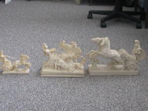 3 Roman chariot collectables by Santini