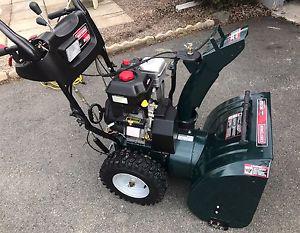 ALMOST NEW SNOWBLOWER FOR SALE!