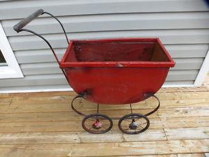 ANTIQUE VINTAGE BABY BUGGY/DOLL CARRIAGE 'S (?)