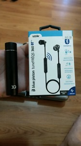 Bluetooth headphones with power bank