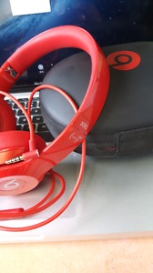 Brand new BEATS by Dr.Dre solo2 red