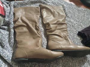 Brown boots 8.5 from west 49