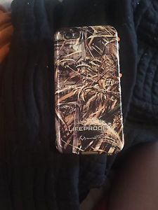 Camo LifeProof case for iPhone 6/6s 60$ obo