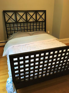 Contemporary, Solid Wood, Queen Size Bed