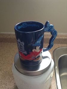  Disney collectable mug