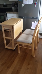 Drop Leaf Kitchen Cart with Two Chairs