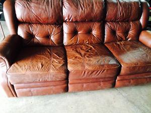 El Ran Leather Couch