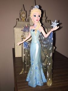 Elsa "Frozen" figure