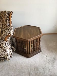 End tables (2)