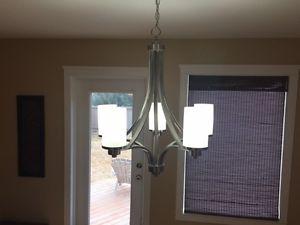 Excellent Shape 5 light Chandelier