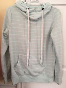 Medium Ardene Hoodie