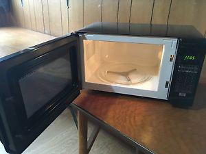 Microwave oven 20$