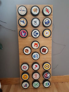 NHL puck plaque