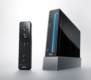 Nintendo Wii 2 remotes 2 numchuck + games